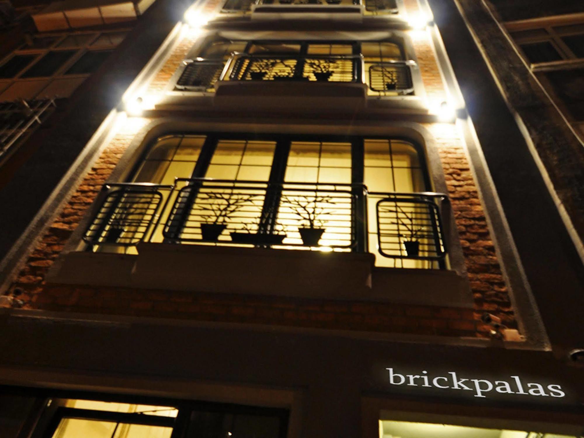 Brickpalas Aparthotel Istanbul Exterior photo