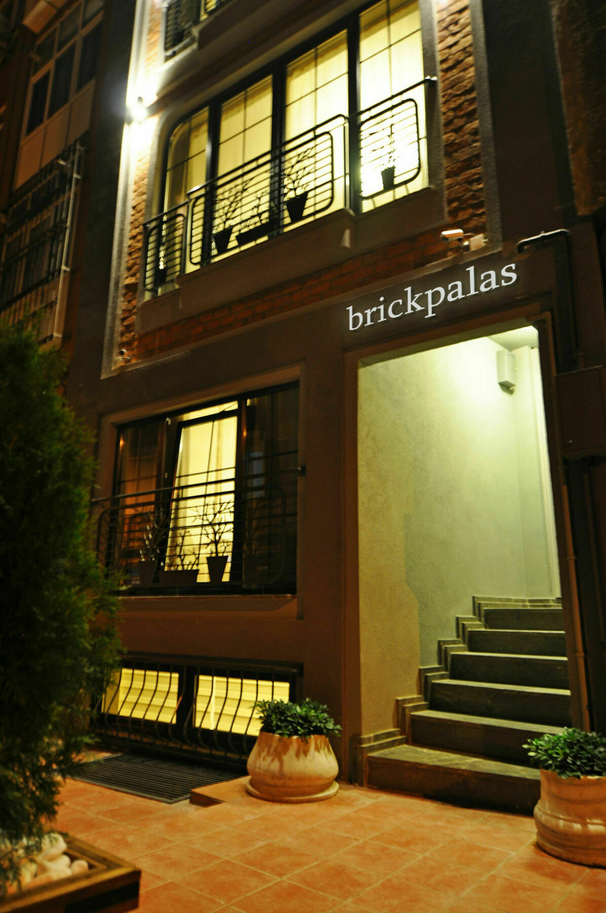 Brickpalas Aparthotel Istanbul Exterior photo